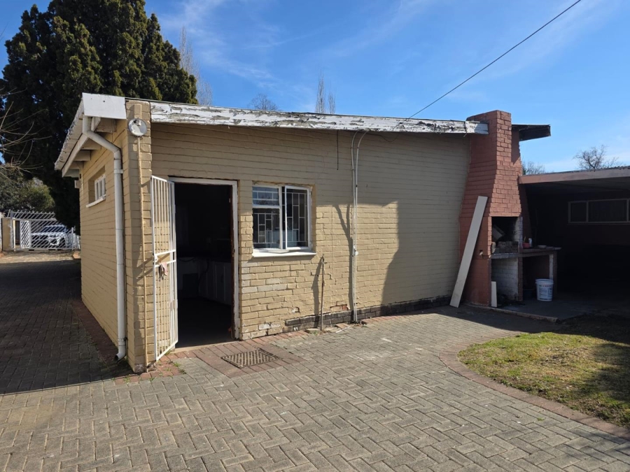 12 Bedroom Property for Sale in Universitas Free State